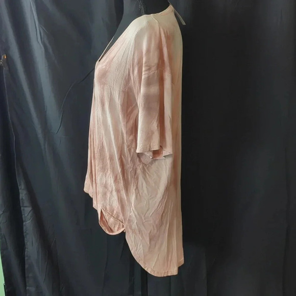 American Eagle. Large. NWT - Picture 3 of 5